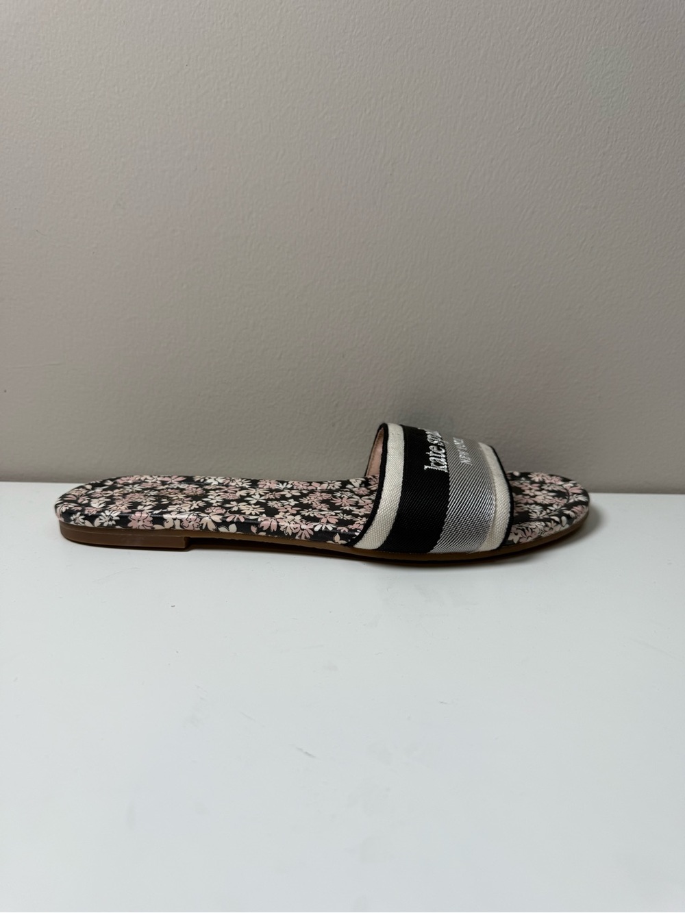 Kate Spade Meadow Floral Slide Sandals Black Pink Flat Slides Size 8B - Picture 2 of 13